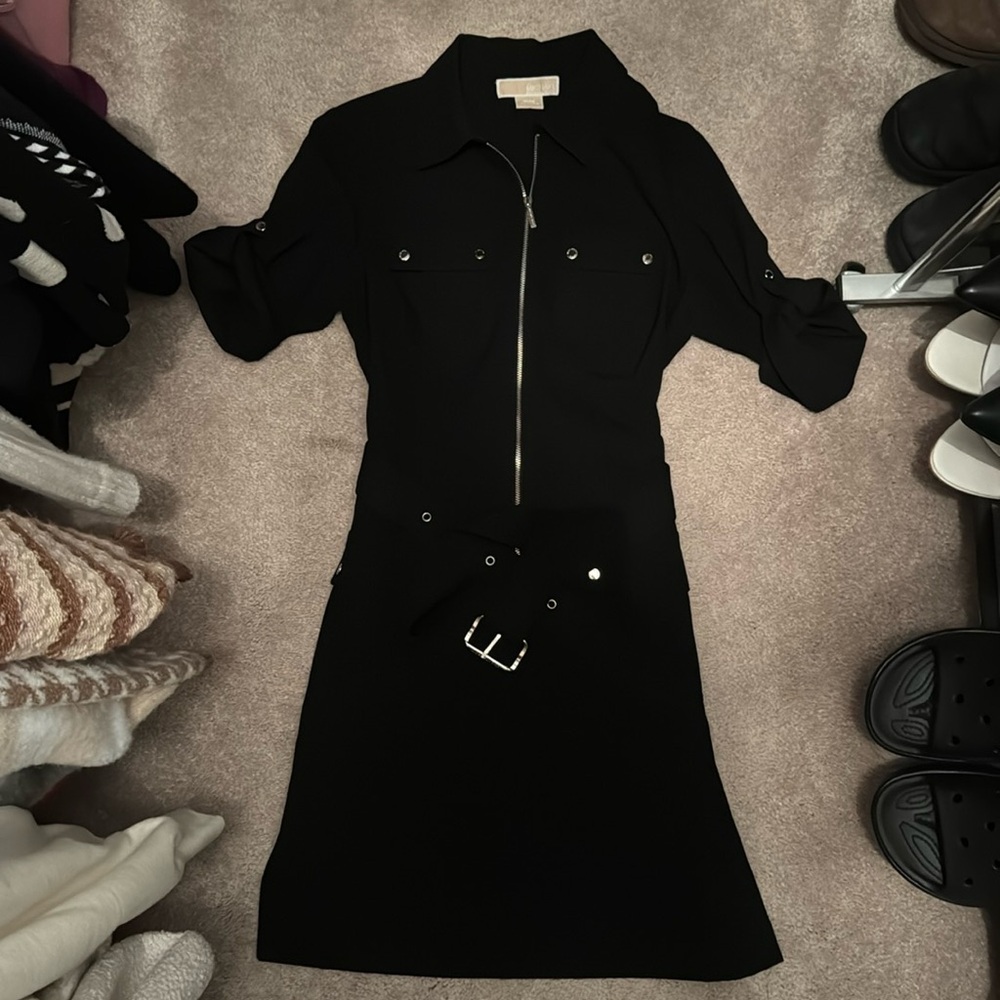 MICHAEL KORS BLACK DRESS WITH BELT.